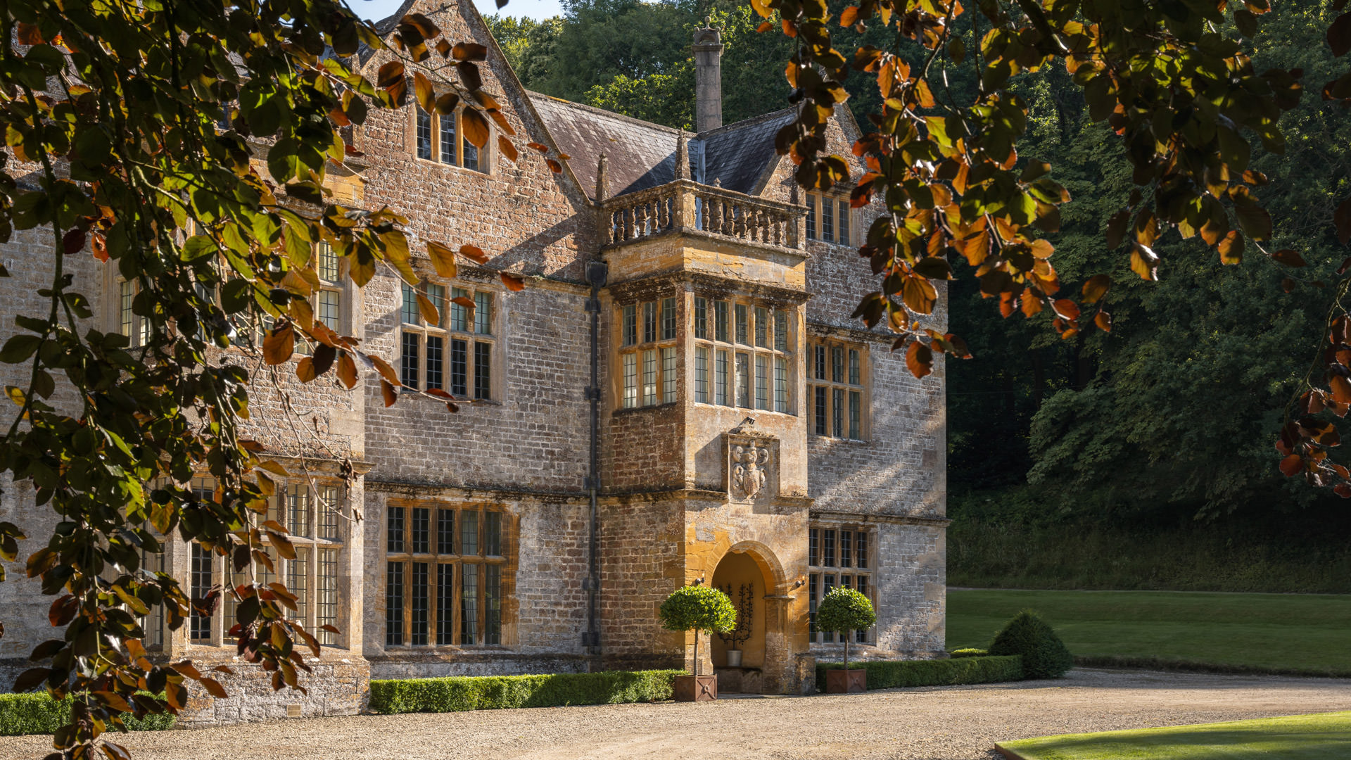 Newton Surmaville Manor - Luxury Rural Retreats