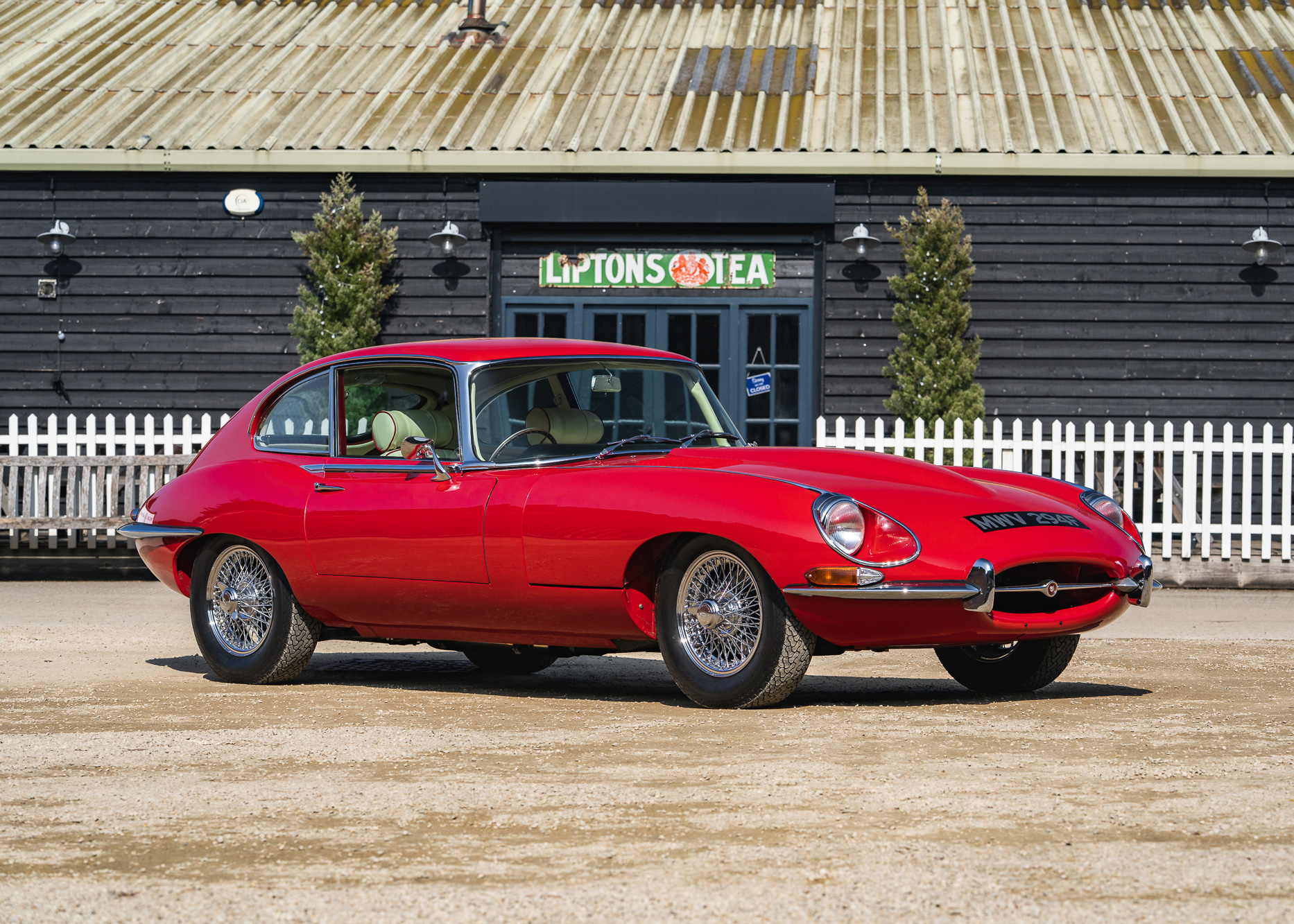 Jaguar E T CH page